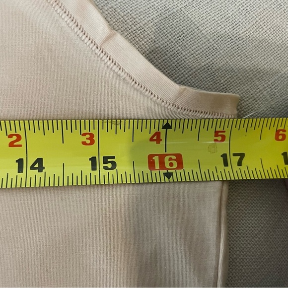 Wacoal Scoop Neck Tank Top-Nude-Women’s 2XL-Layering-Classic-Simple-Casual-NEW - Picture 5 of 6